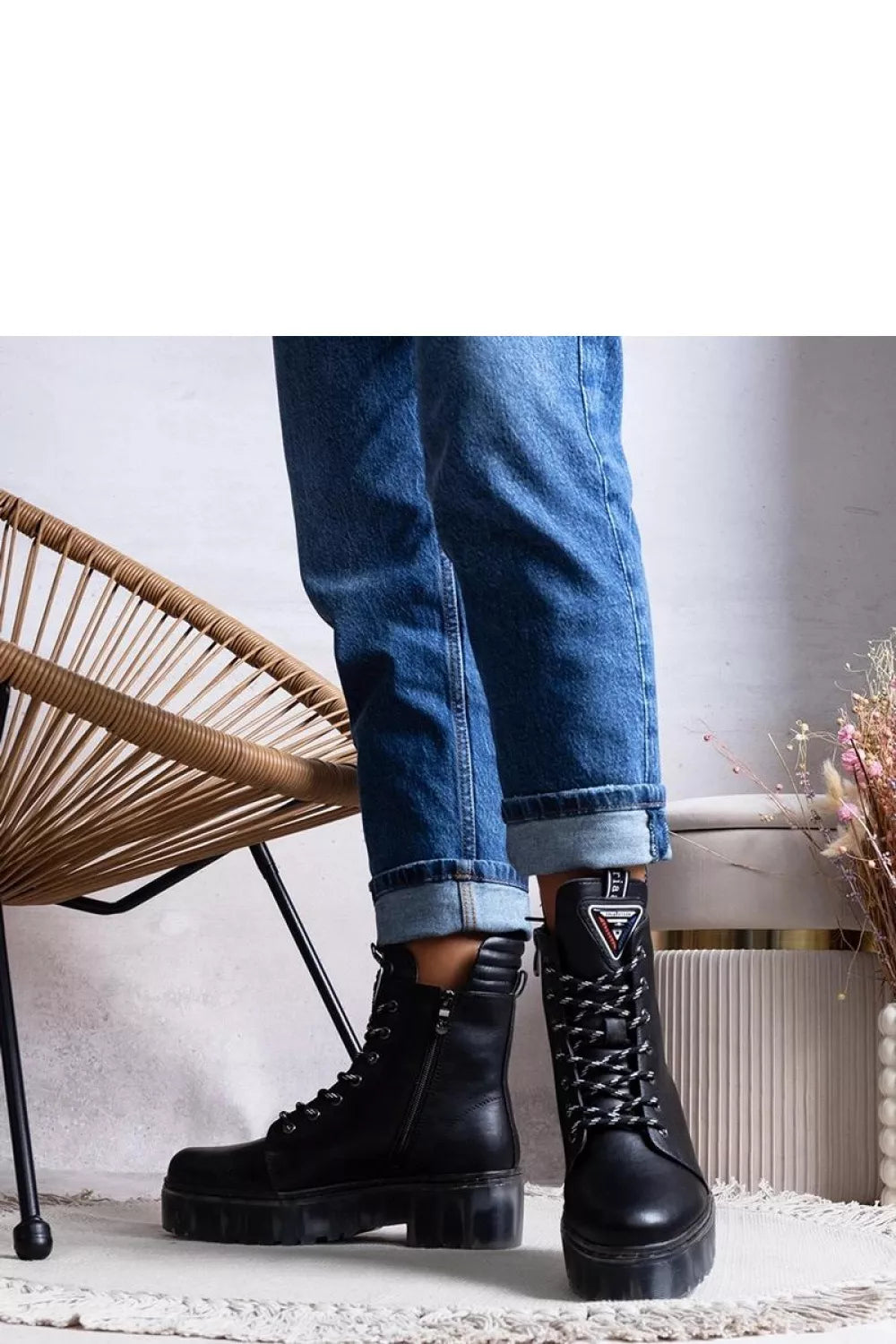 Batai, modelis 204854 Solea