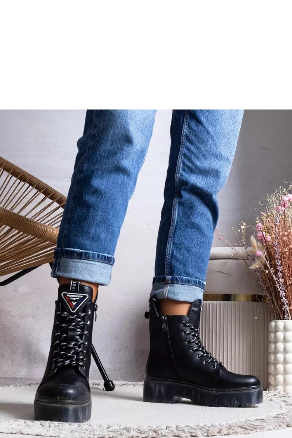 Batai, modelis 204854 Solea