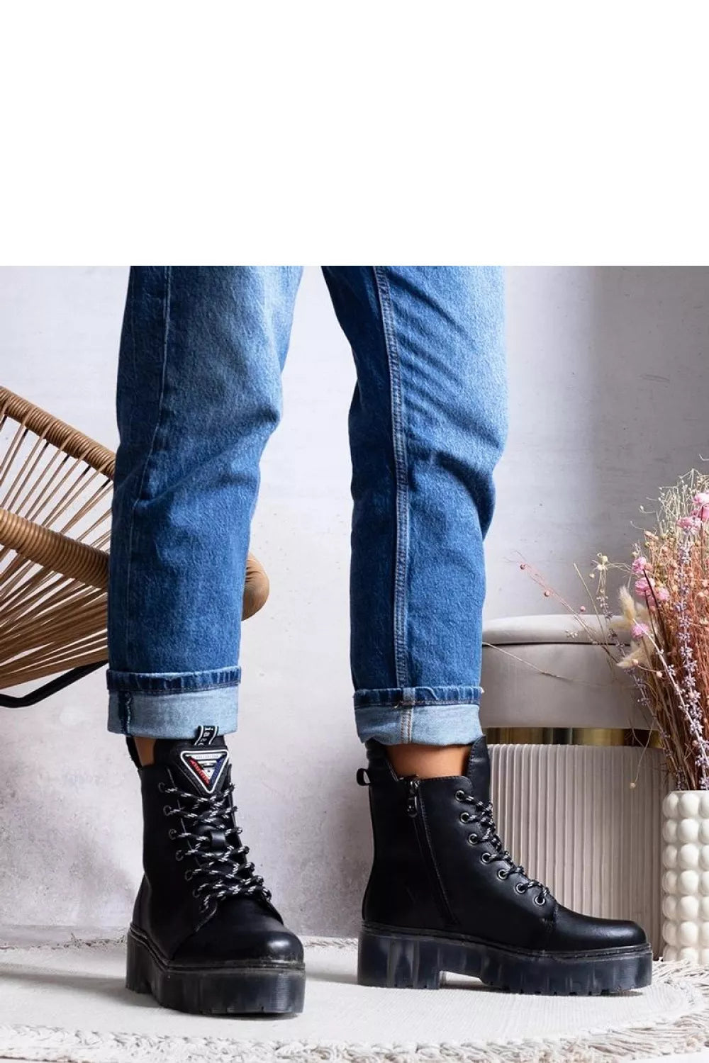 Batai, modelis 204854 Solea