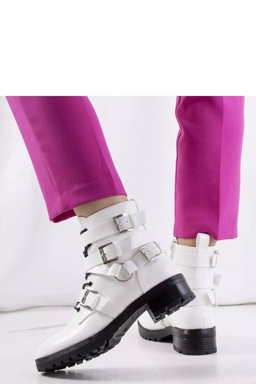 Batai, modelis 204857 Solea