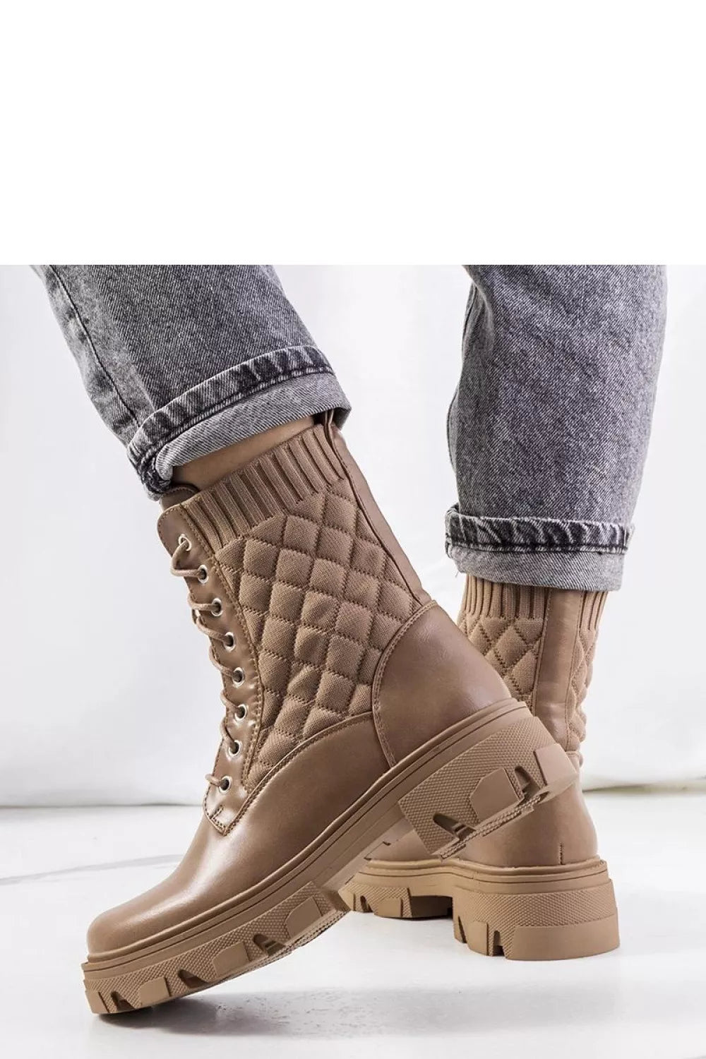 Batai, modelis 204858 Solea