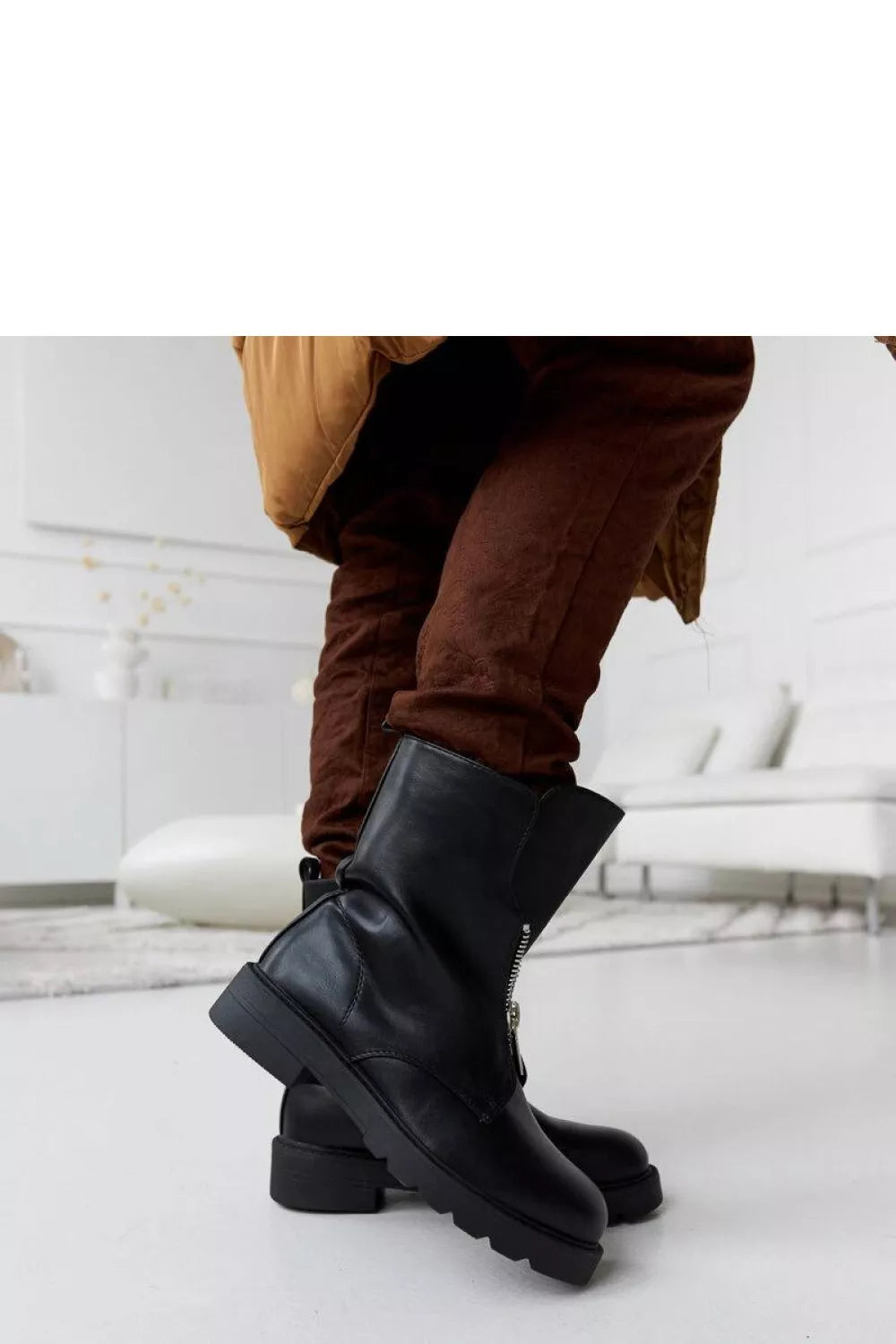 Batai, modelis 205052 Solea