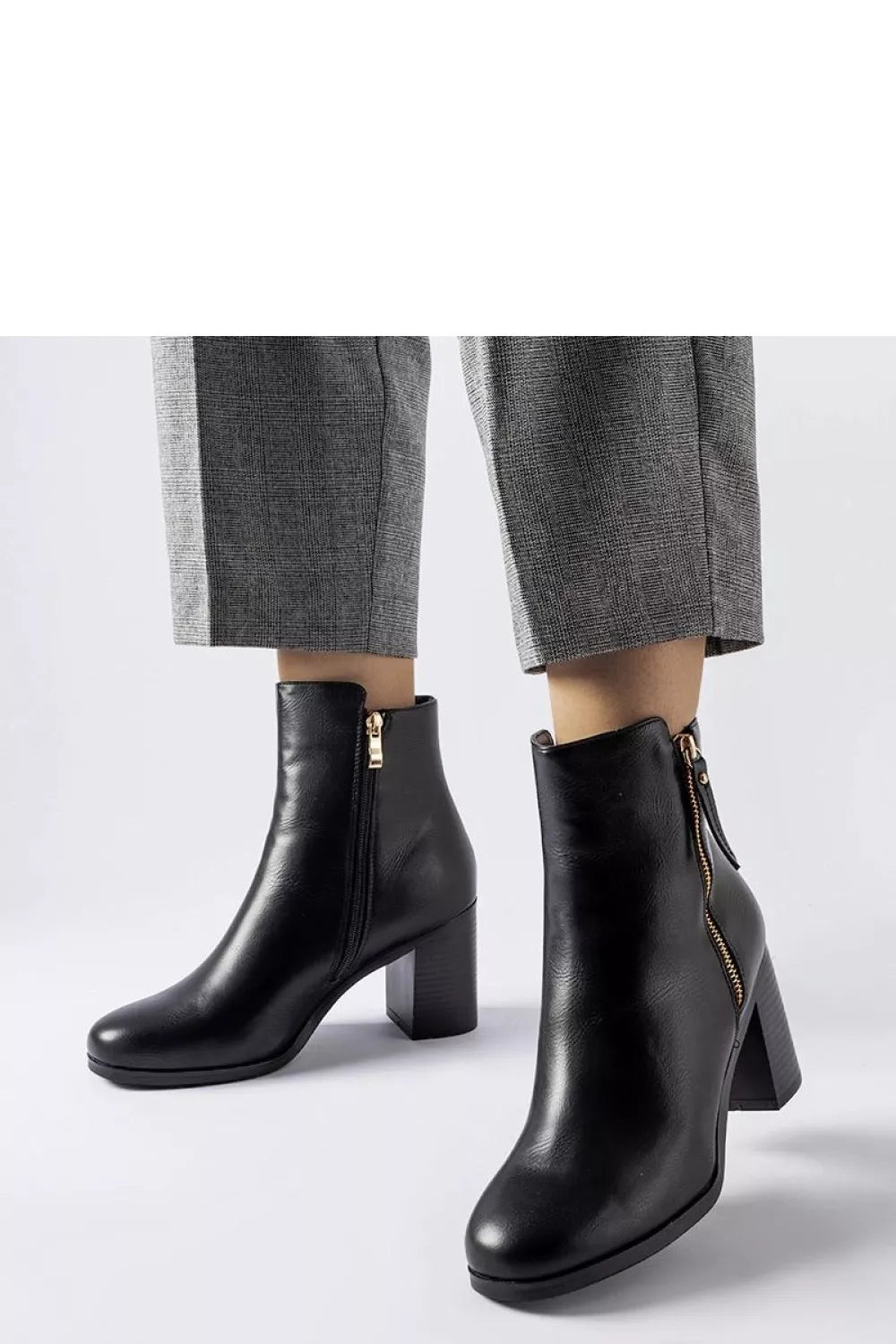 Auliniai batai su kulnais, modelis 205097 Solea