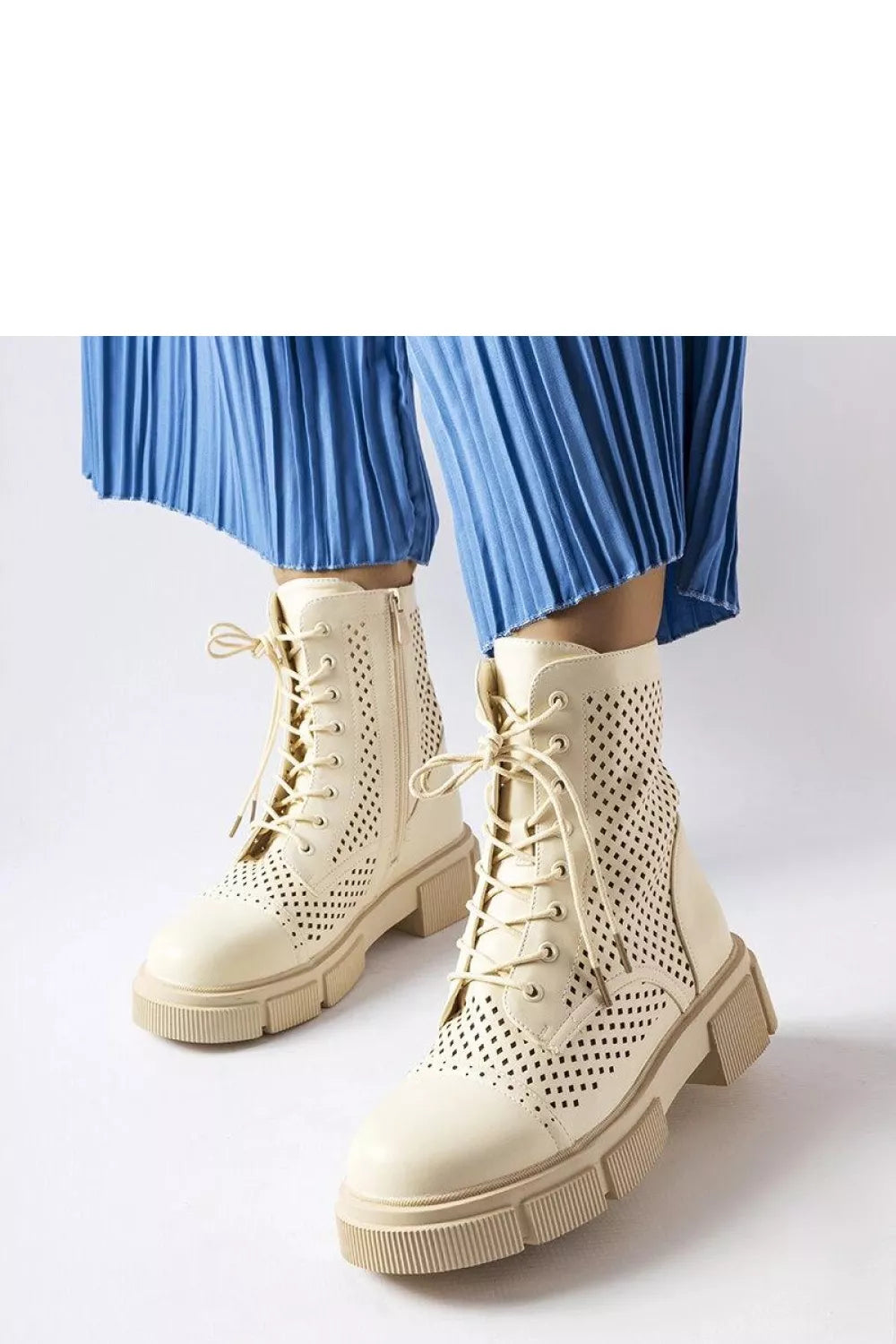 Batai, modelis 205119 Solea