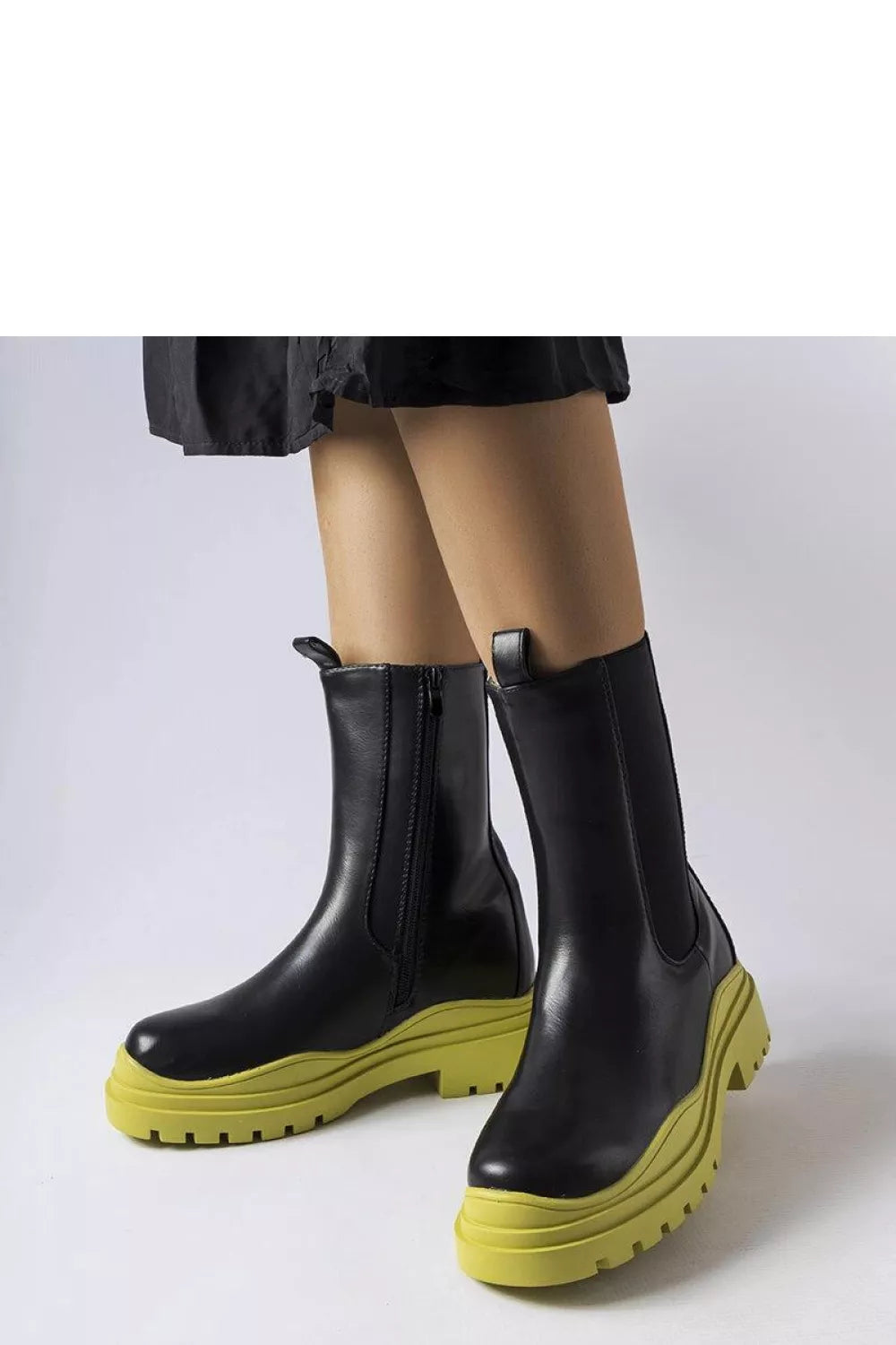 Batai, modelis 205123 Solea