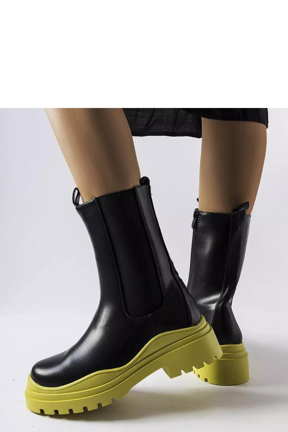 Batai, modelis 205123 Solea