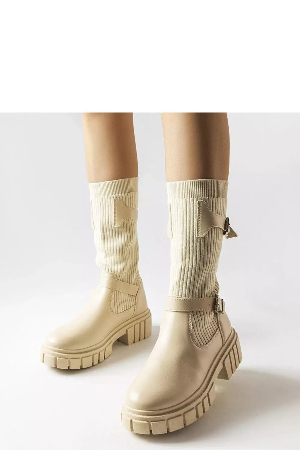 Aukštakulniai batai modelis 205126 Solea