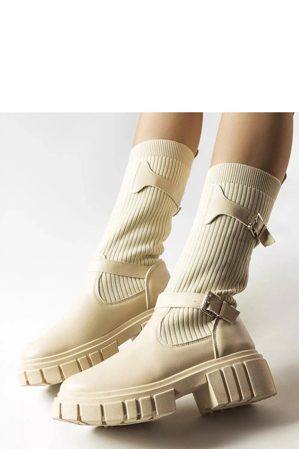 Aukštakulniai batai modelis 205126 Solea