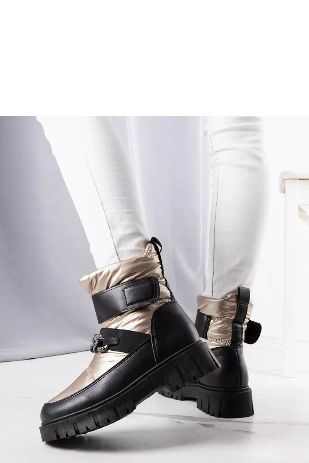 Batai, modelis 205141 Solea