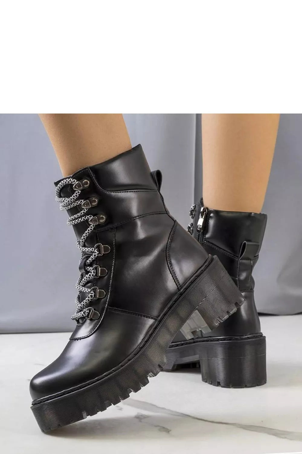 Batai, modelis 205146 Solea