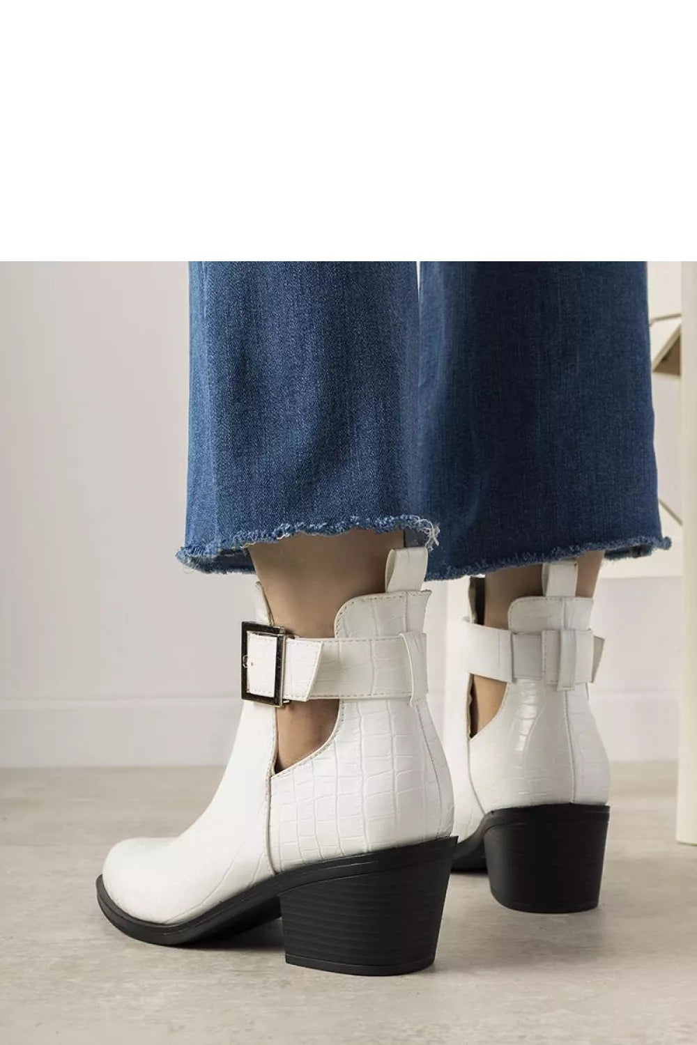 Batai, modelis 205162 Solea