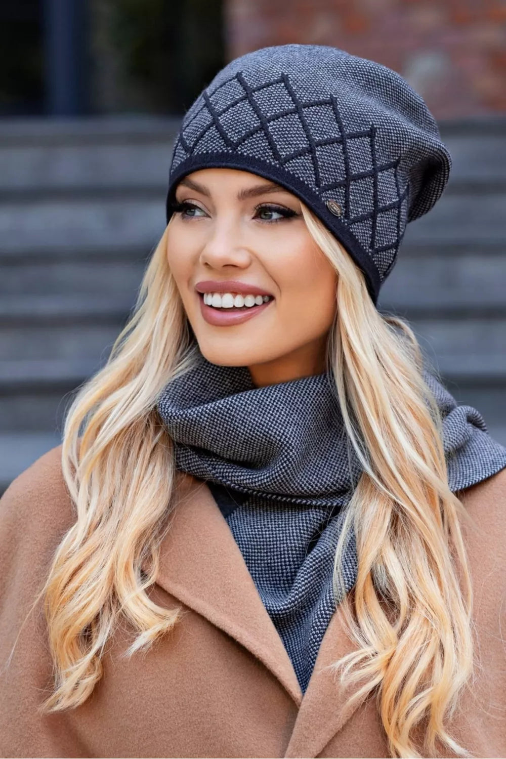 Kepurė modelis 205240 Kamea