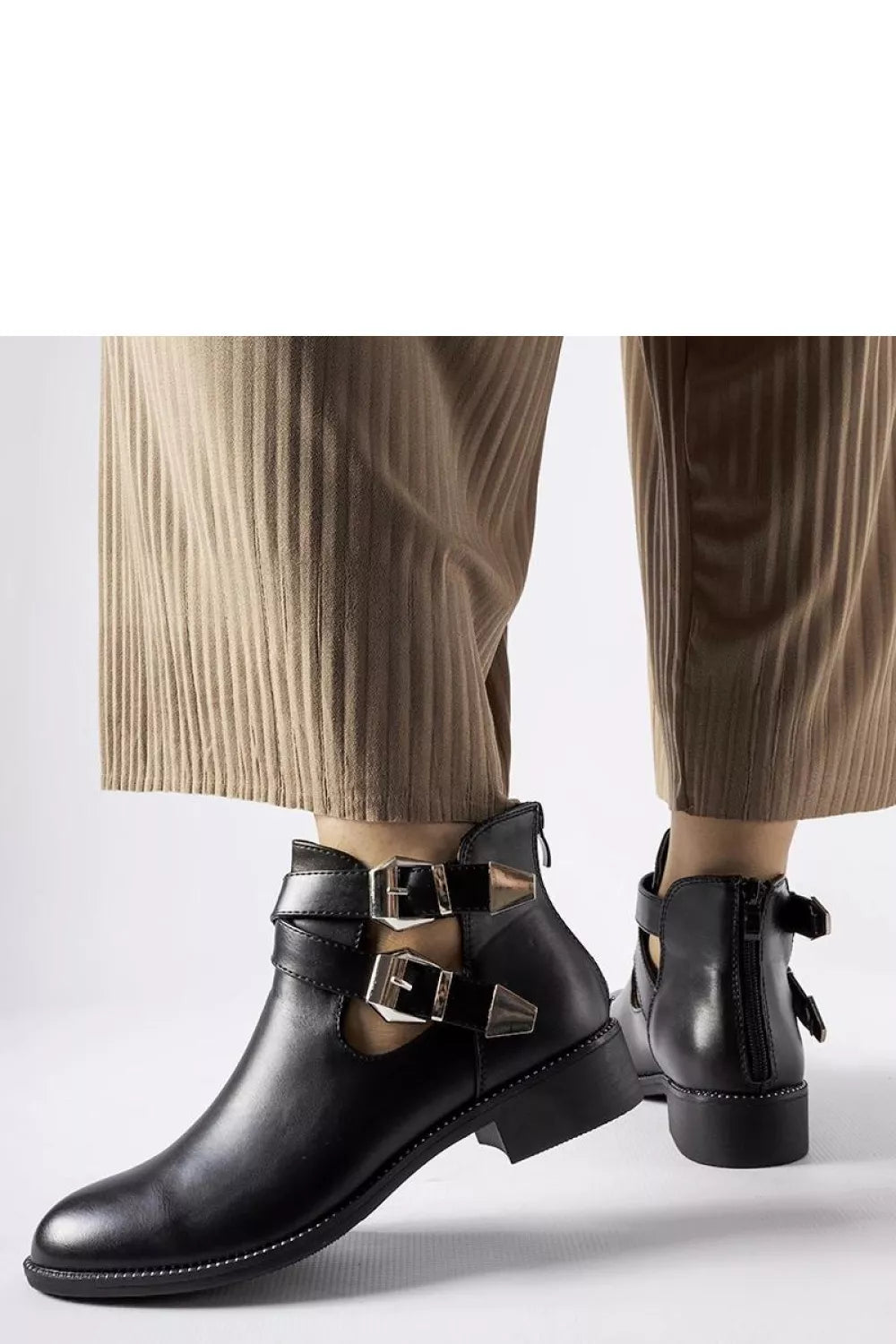 Batai, modelis 205783 Solea