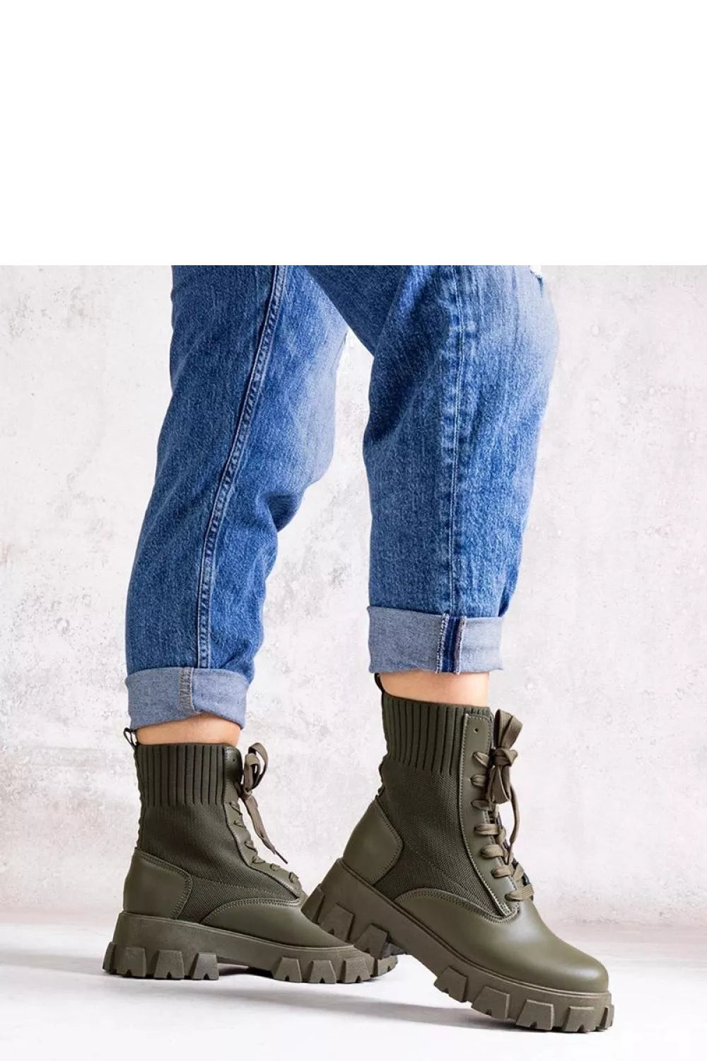 Batai, modelis 205807 Solea