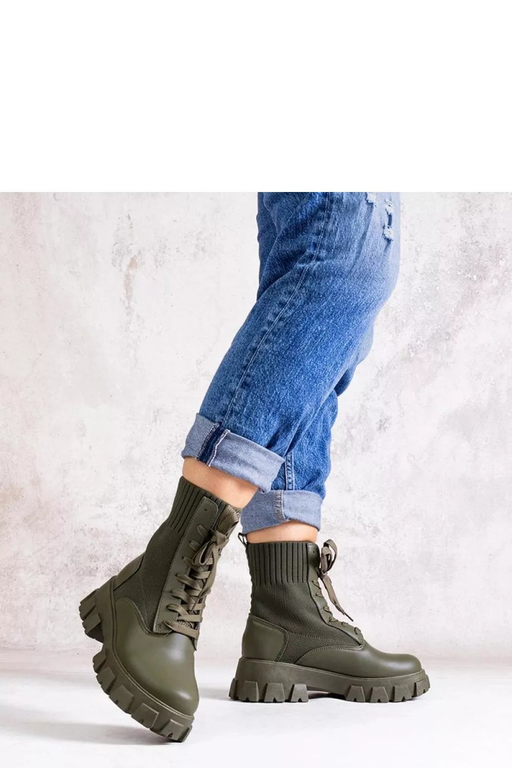 Batai, modelis 205807 Solea