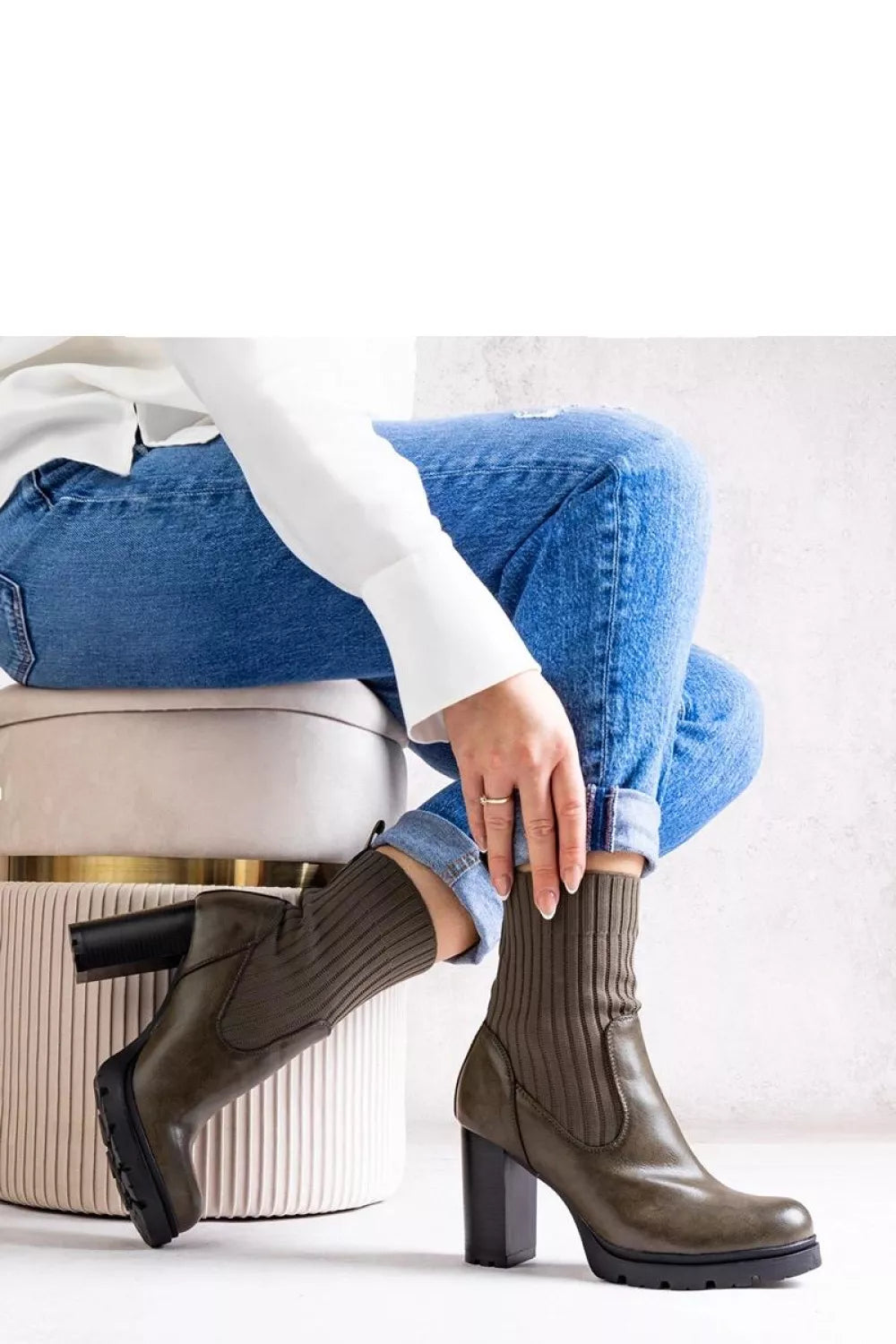 Auliniai batai su kulnais, modelis 205810 Sole