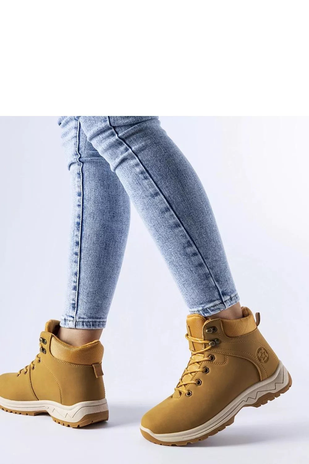 Batai, modelis 205835 Solea