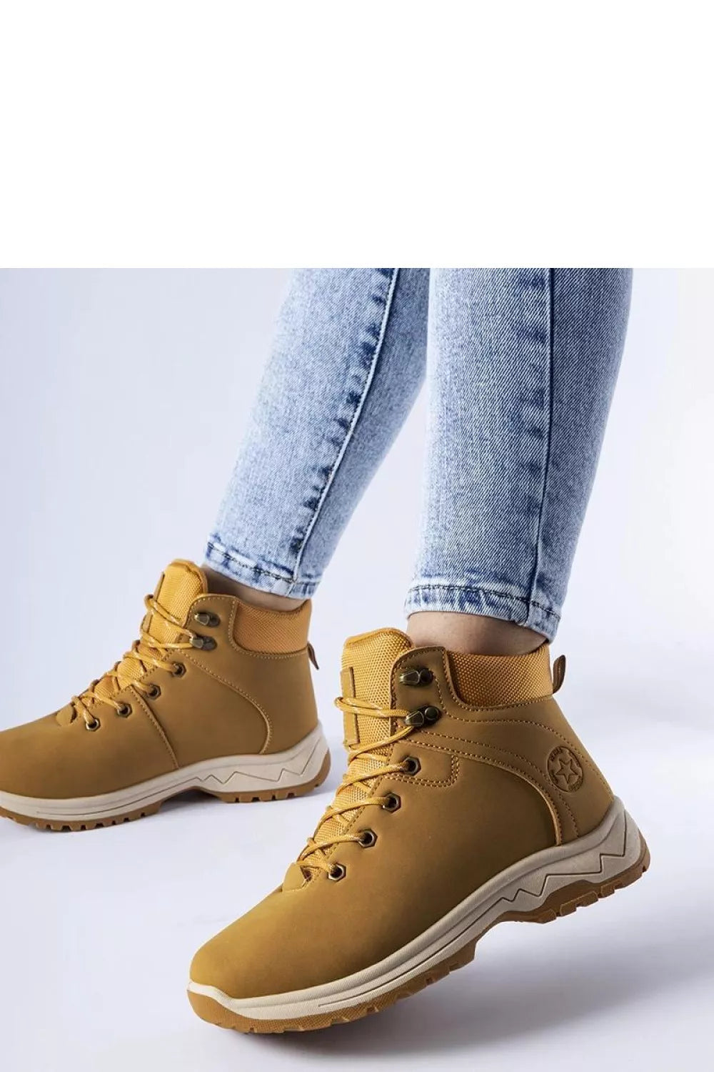 Batai, modelis 205835 Solea