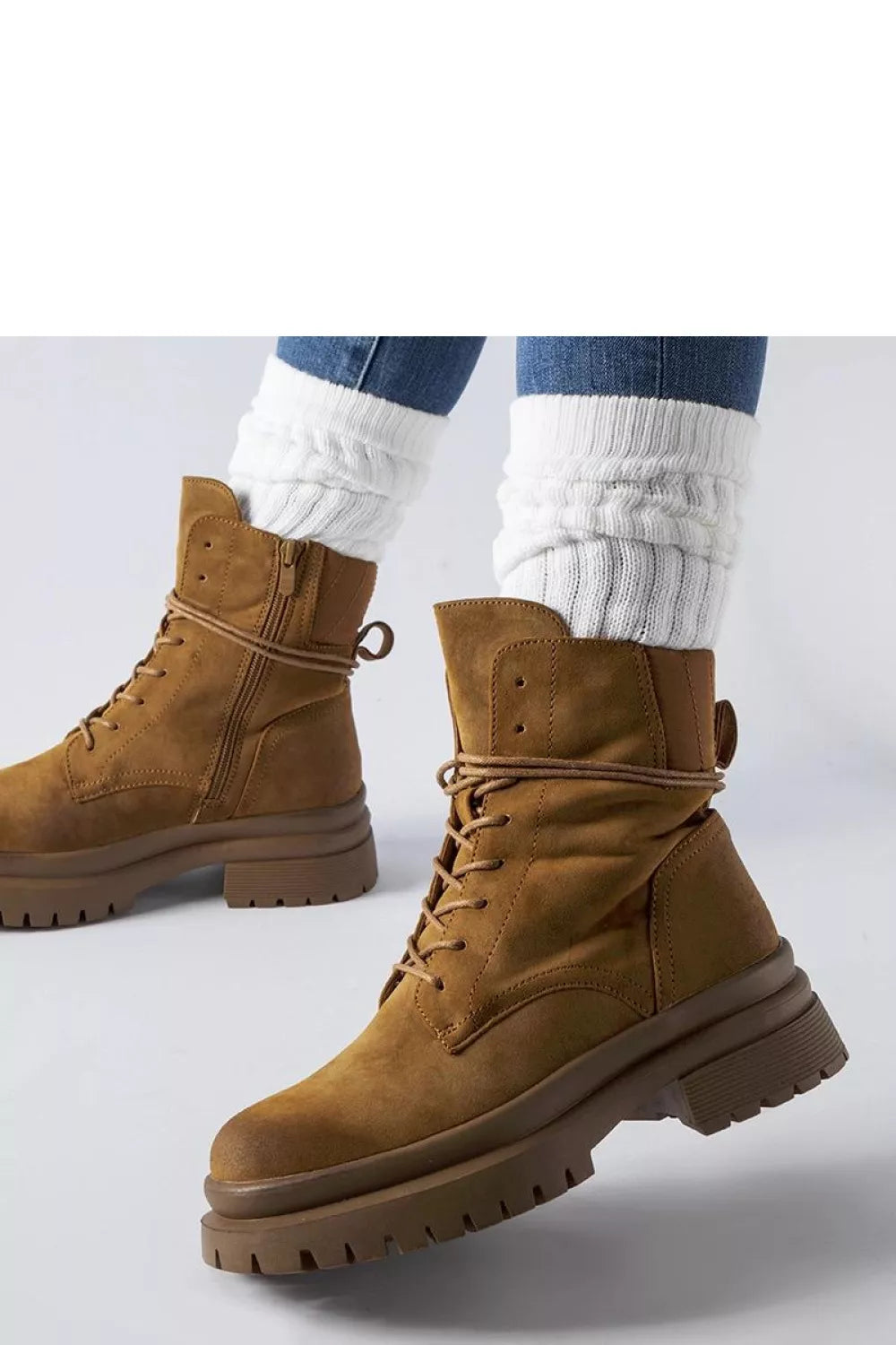 Batai, modelis 205838 Solea