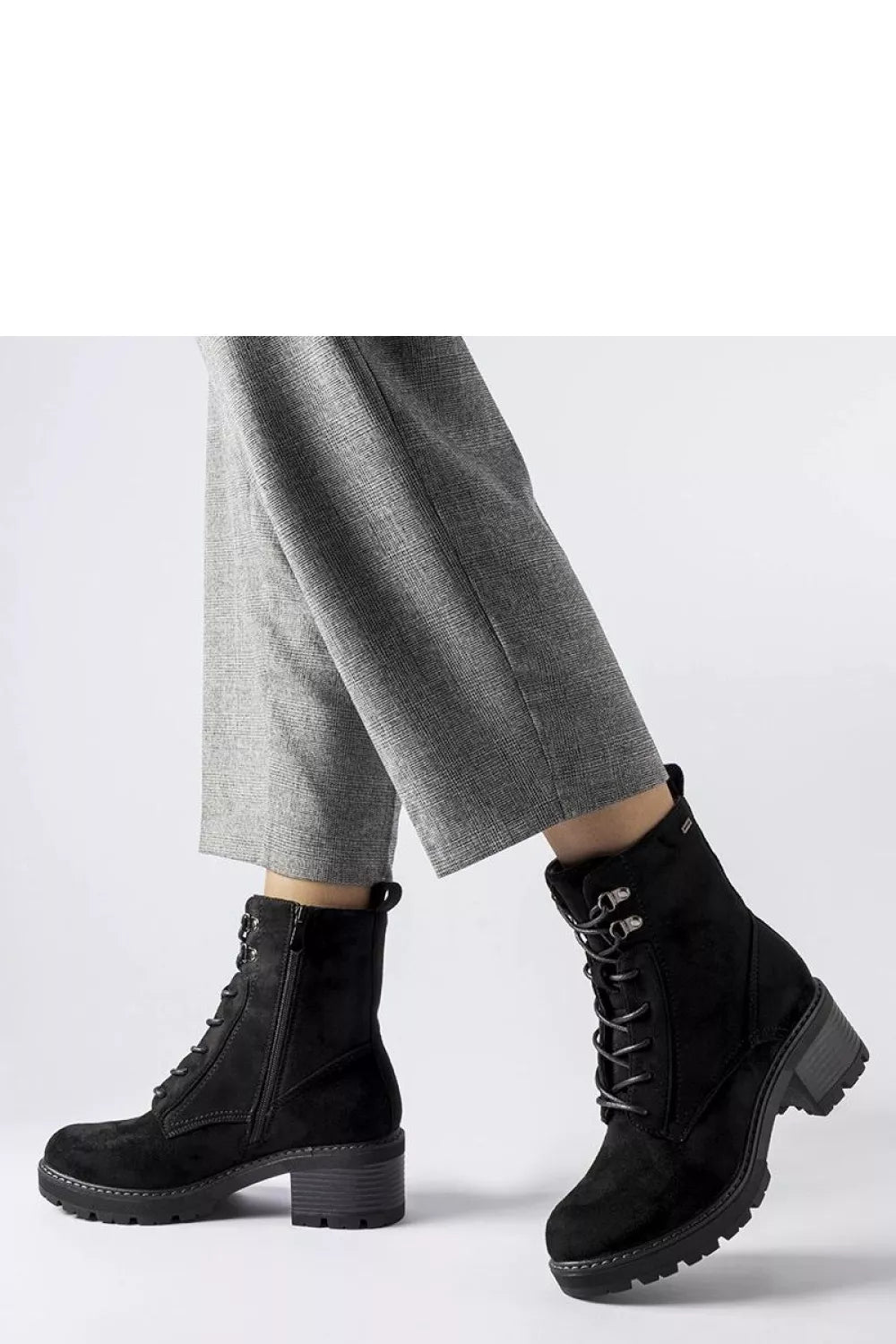 Auliniai batai su kulnais, modelis 205852 Solea