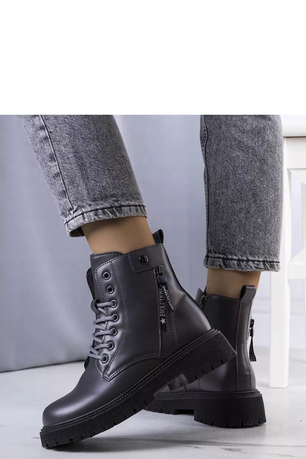 Batai, modelis 205885 Solea