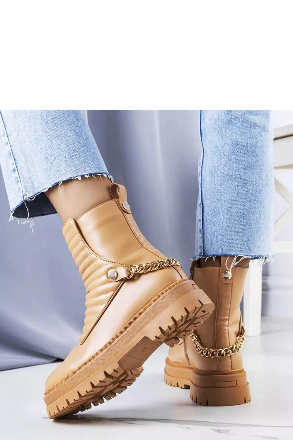 Batai, modelis 205888 Solea