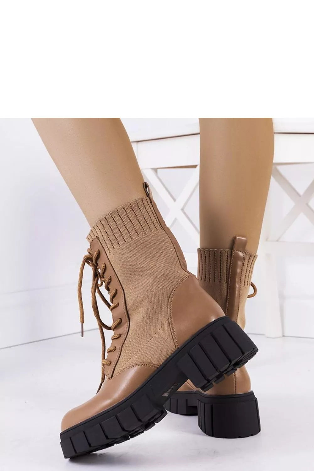 Batai, modelis 205896 Solea