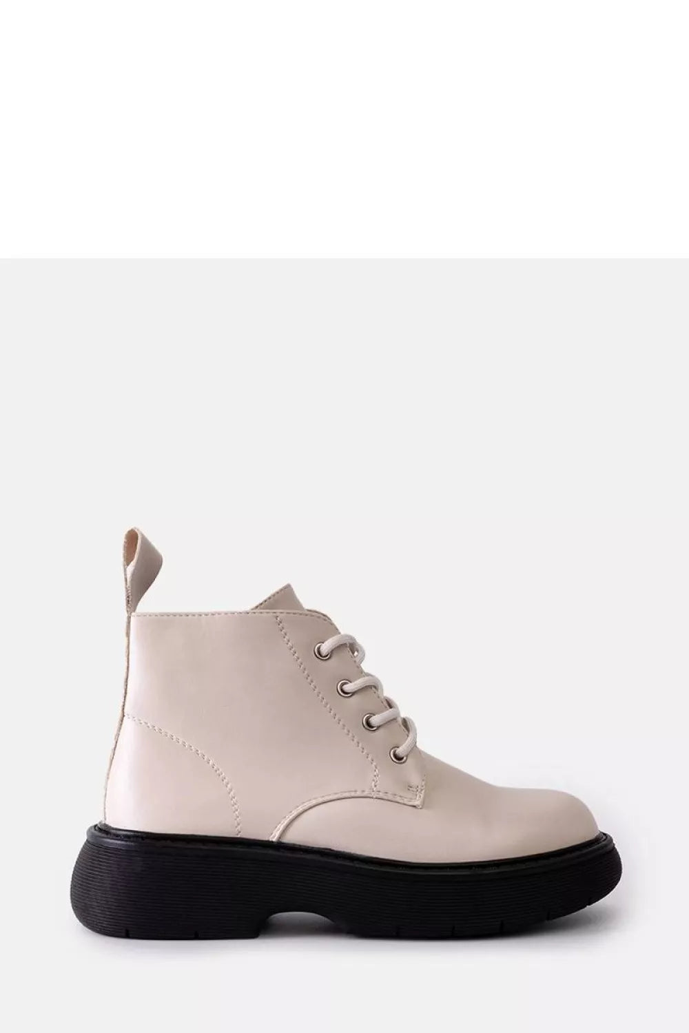 Batai, modelis 205901 Solea