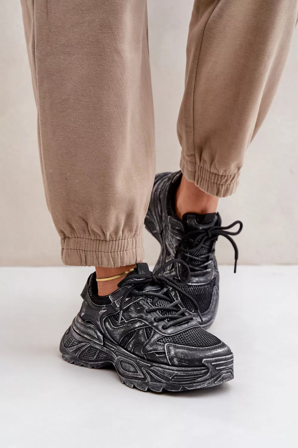 Sportiniai batai, modelis 205948. Ženkite į stilių