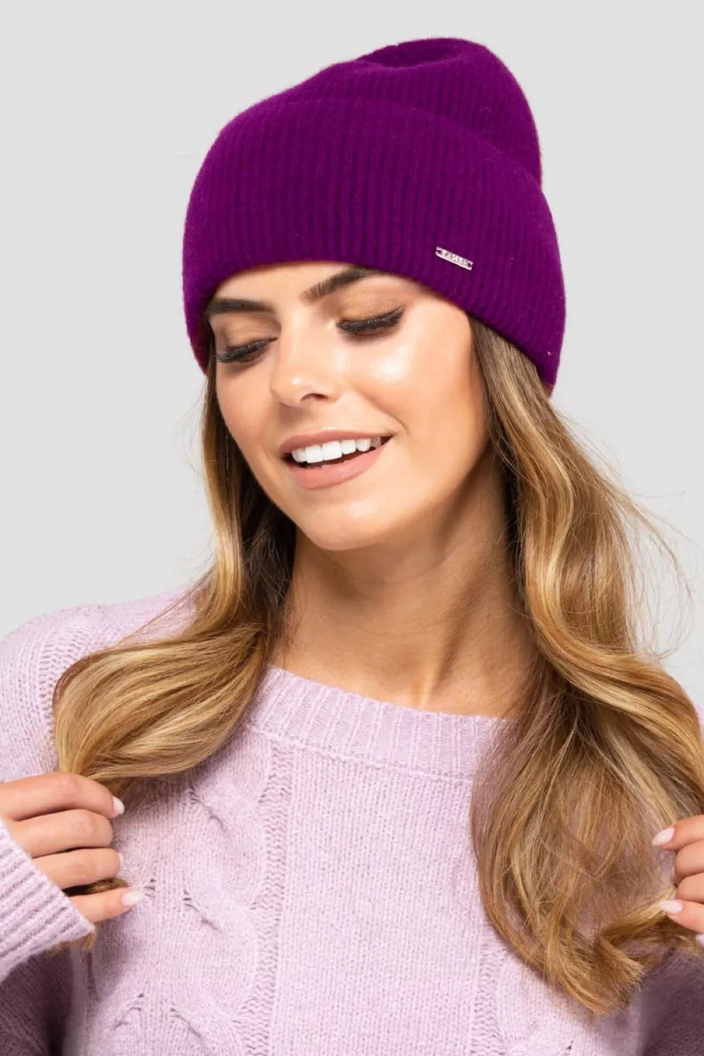 Kepurė modelis 205630 Kamea