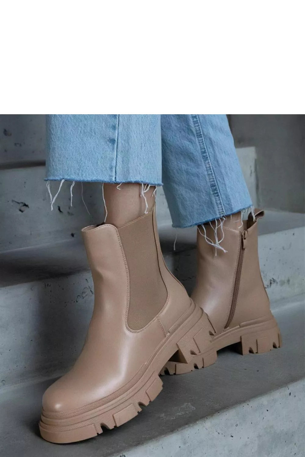 Batai, modelis 206426 Solea