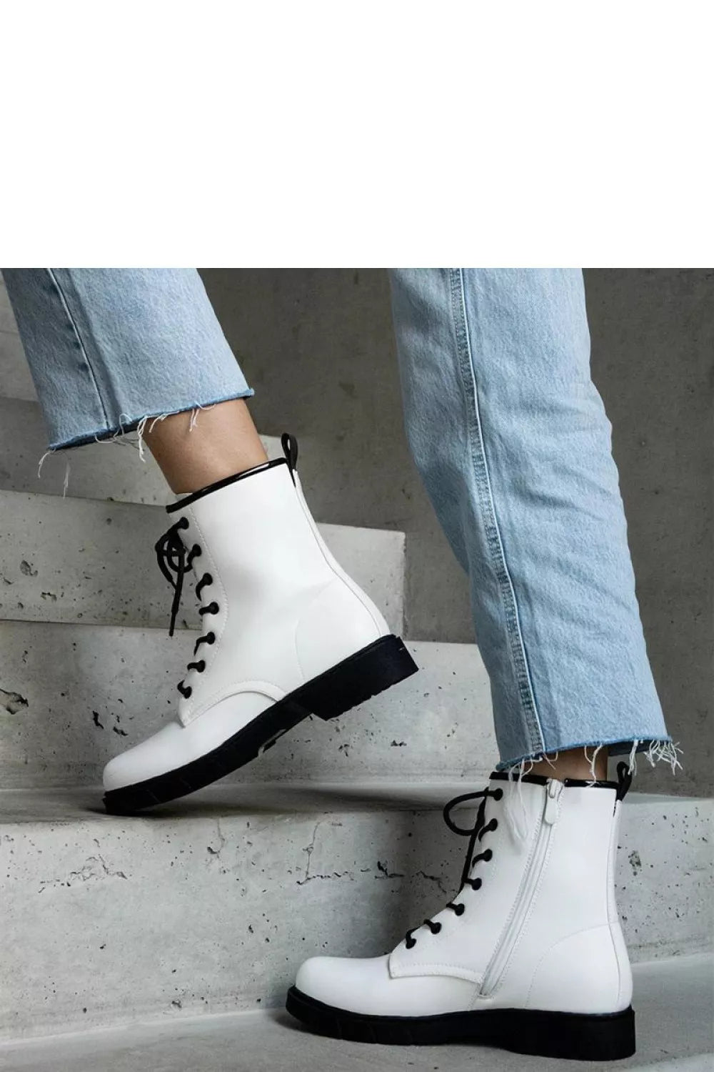 Batai, modelis 206427 Solea