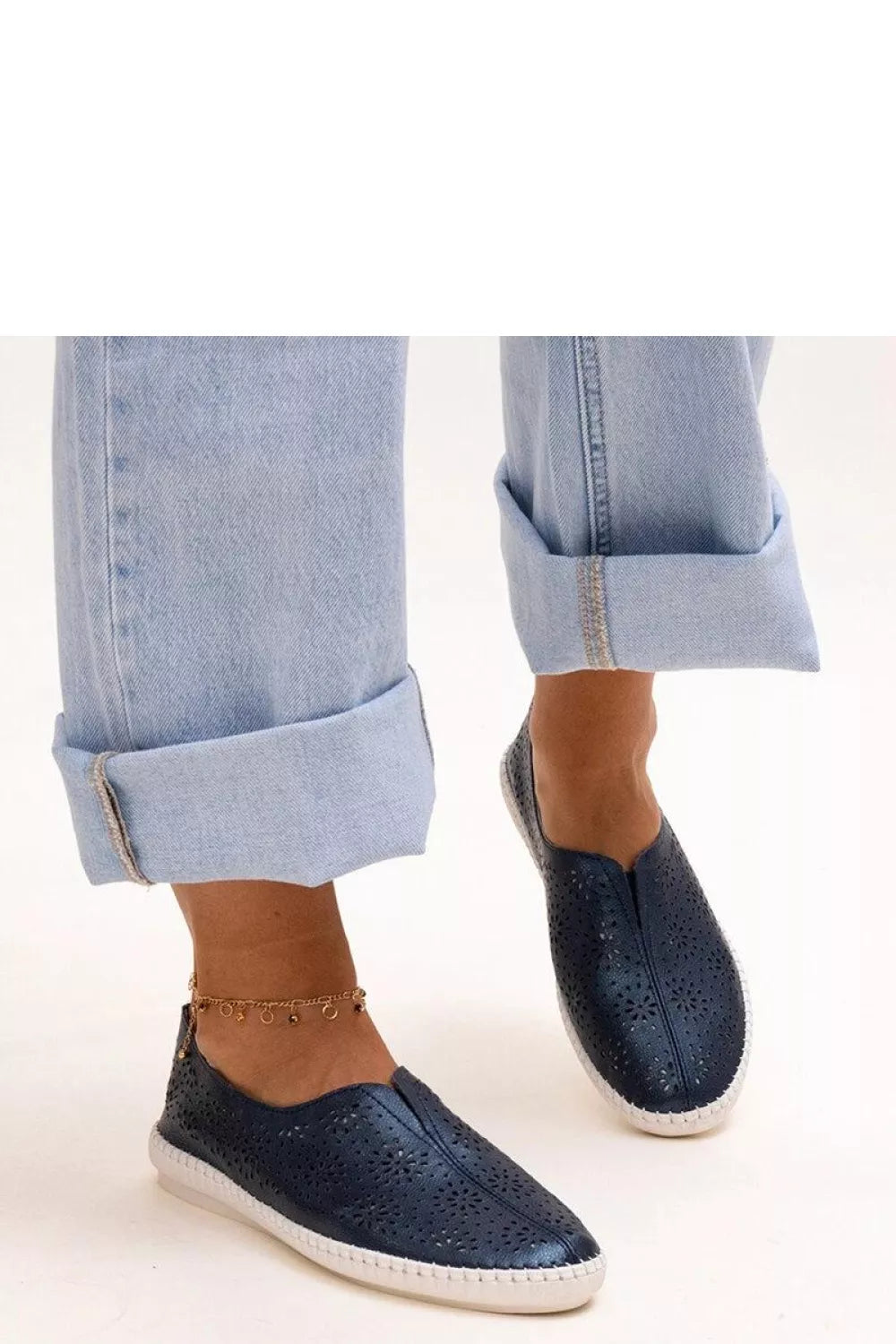 Pusbačiai, modelis 206454 Solea