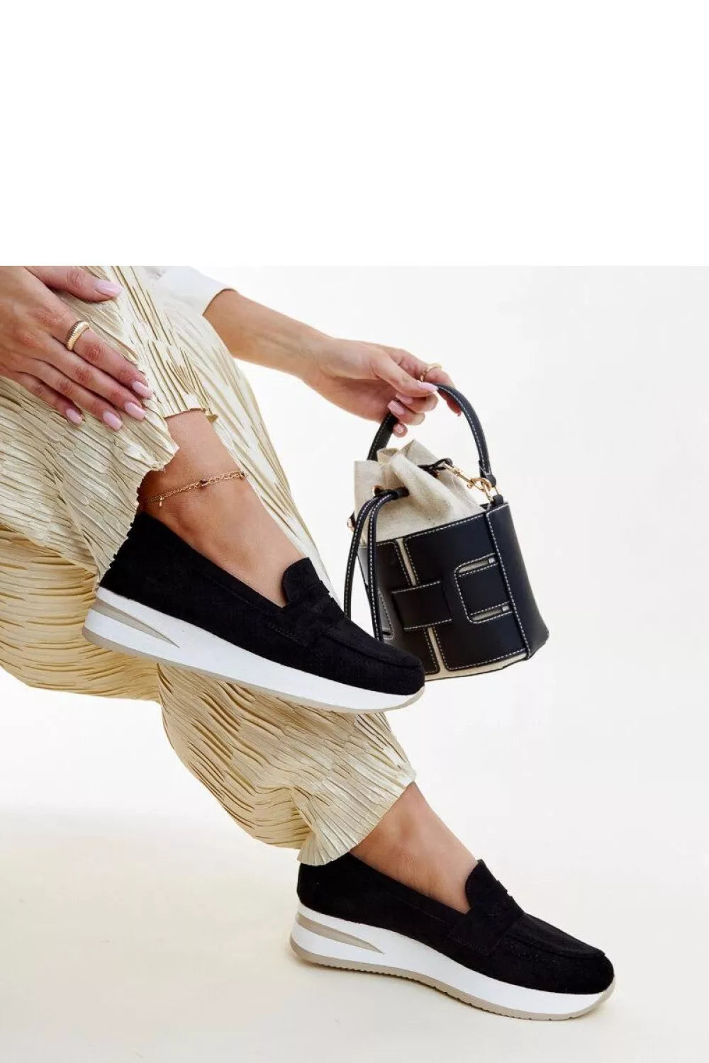 Pusbačiai, modelis 206458 Solea