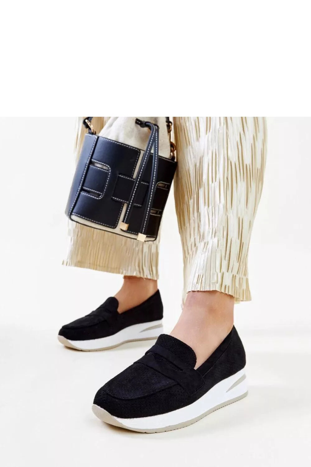 Pusbačiai, modelis 206458 Solea