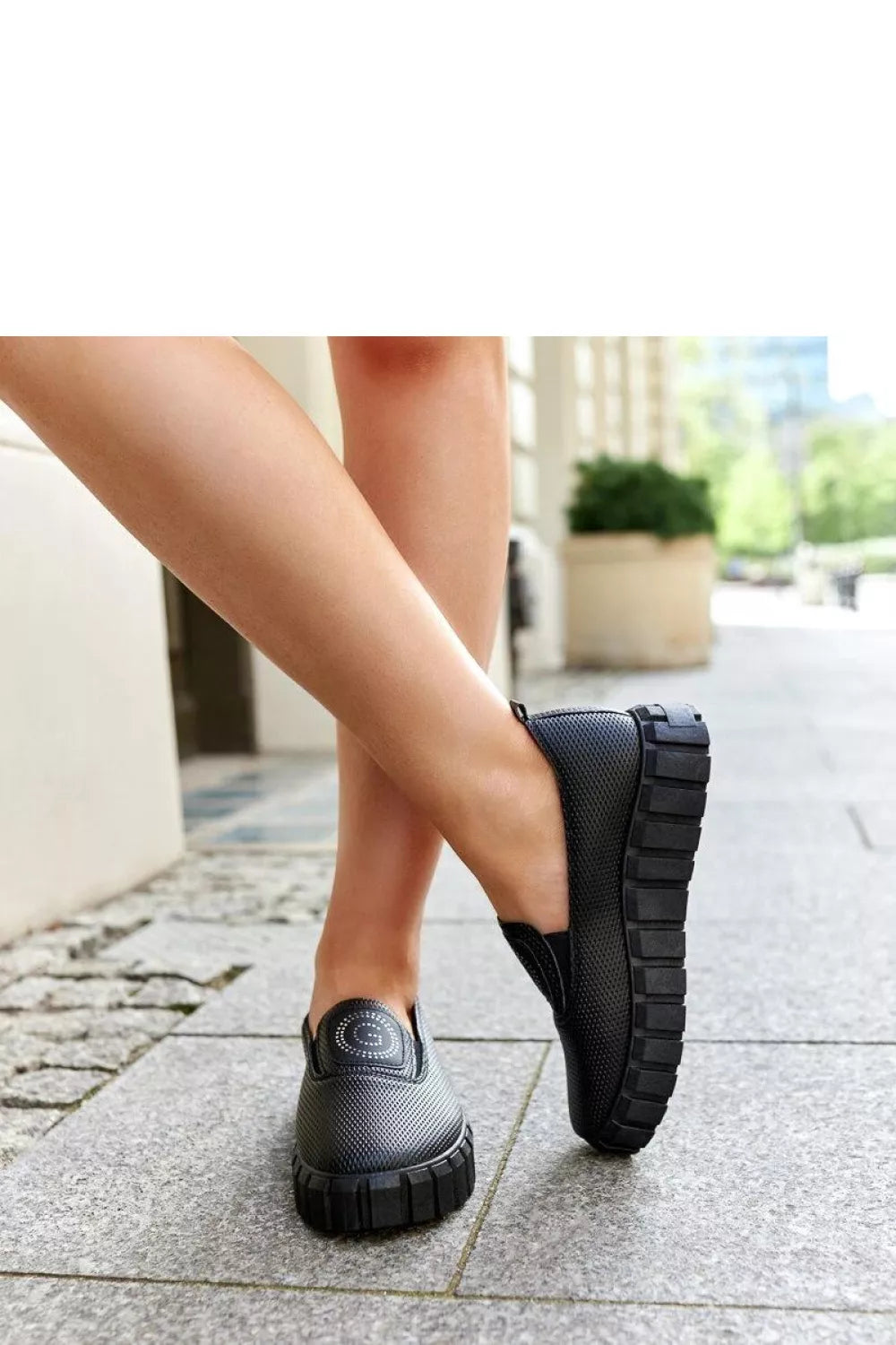 Pusbačiai, modelis 206460 Solea