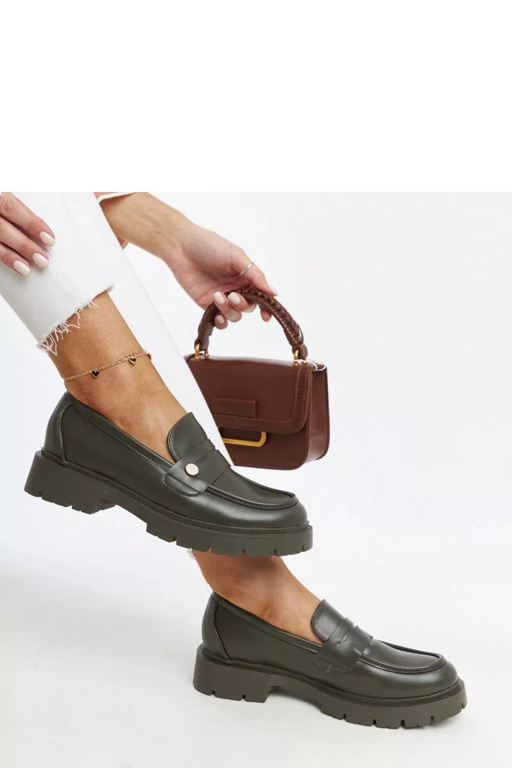 Pusbačiai, modelis 206464 Solea