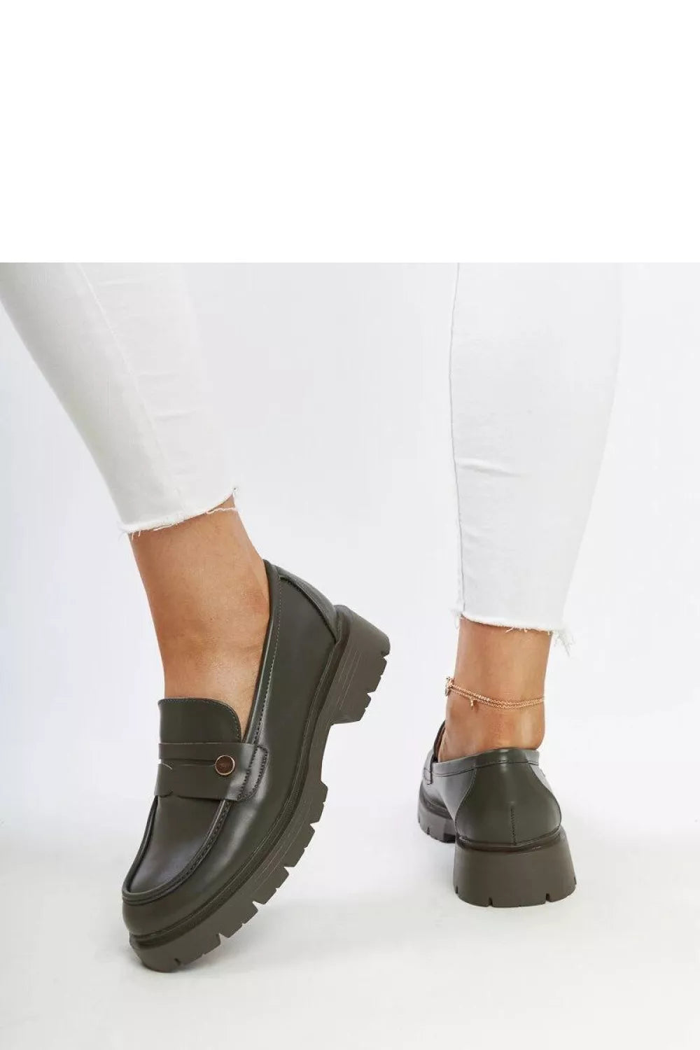 Pusbačiai, modelis 206464 Solea