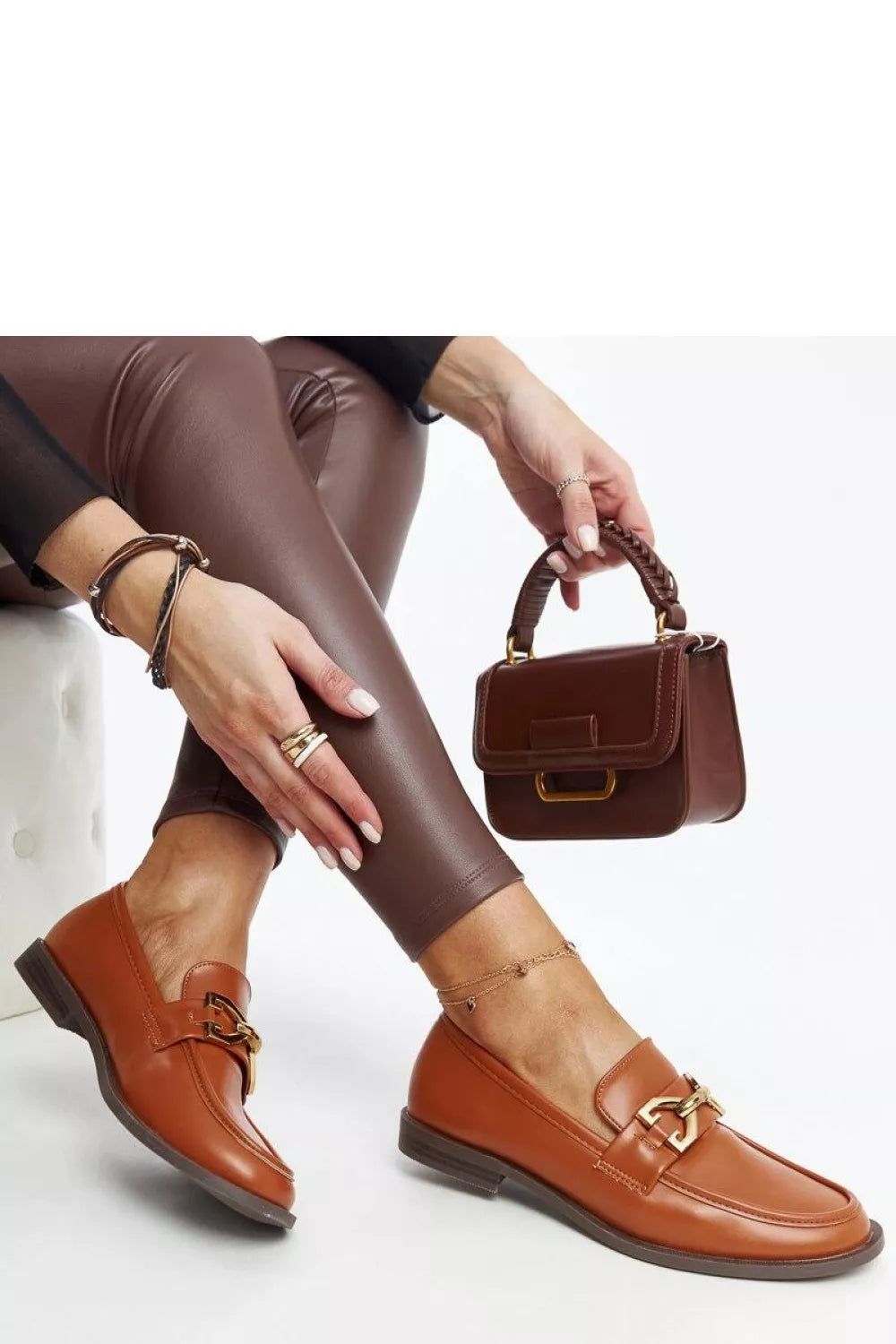 Pusbačiai, modelis 206468 Solea