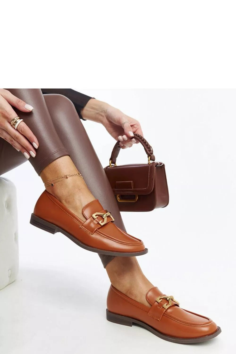 Pusbačiai, modelis 206468 Solea