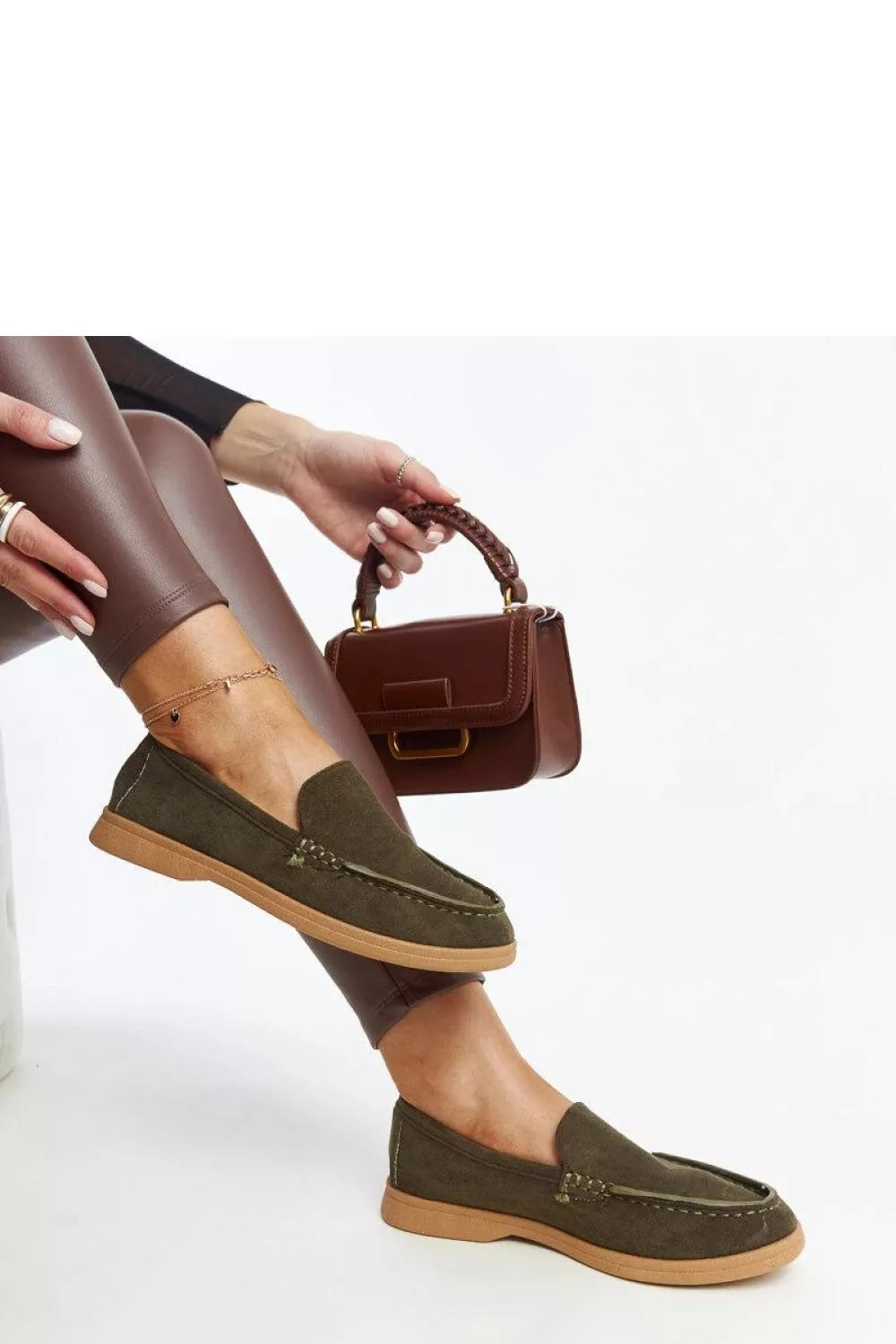 Pusbačiai, modelis 206472, padas