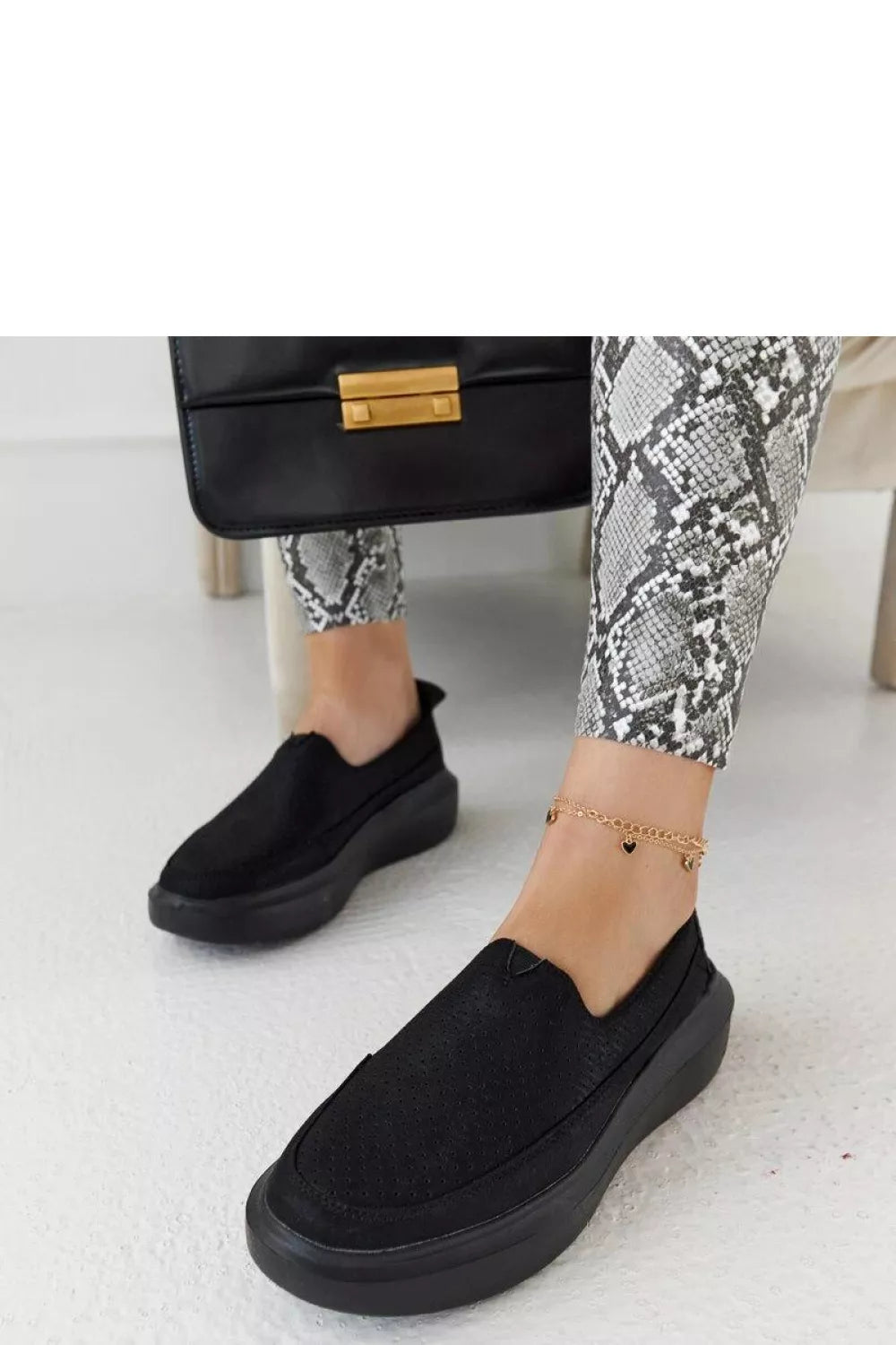 Pusbačiai, modelis 206474 Solea