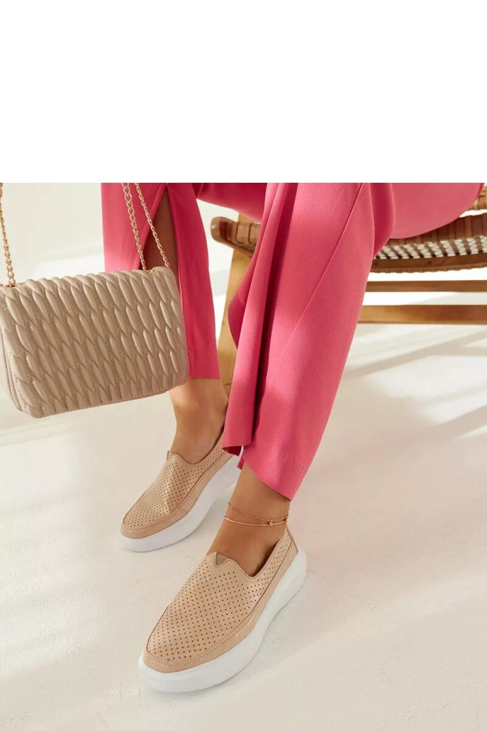 Pusbačiai, modelis 206475, Solea