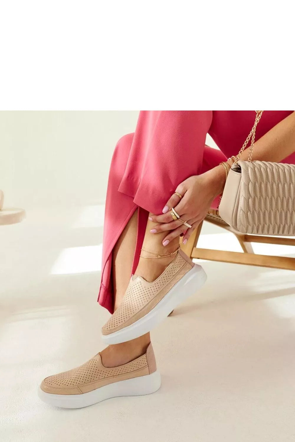 Pusbačiai, modelis 206475, Solea