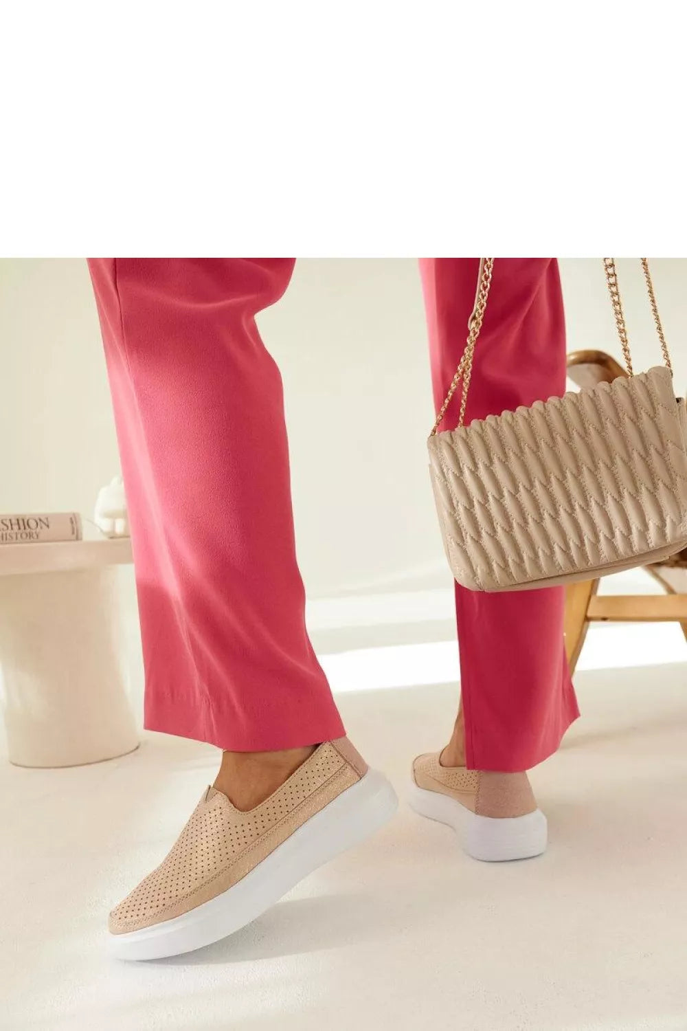 Pusbačiai, modelis 206475, Solea