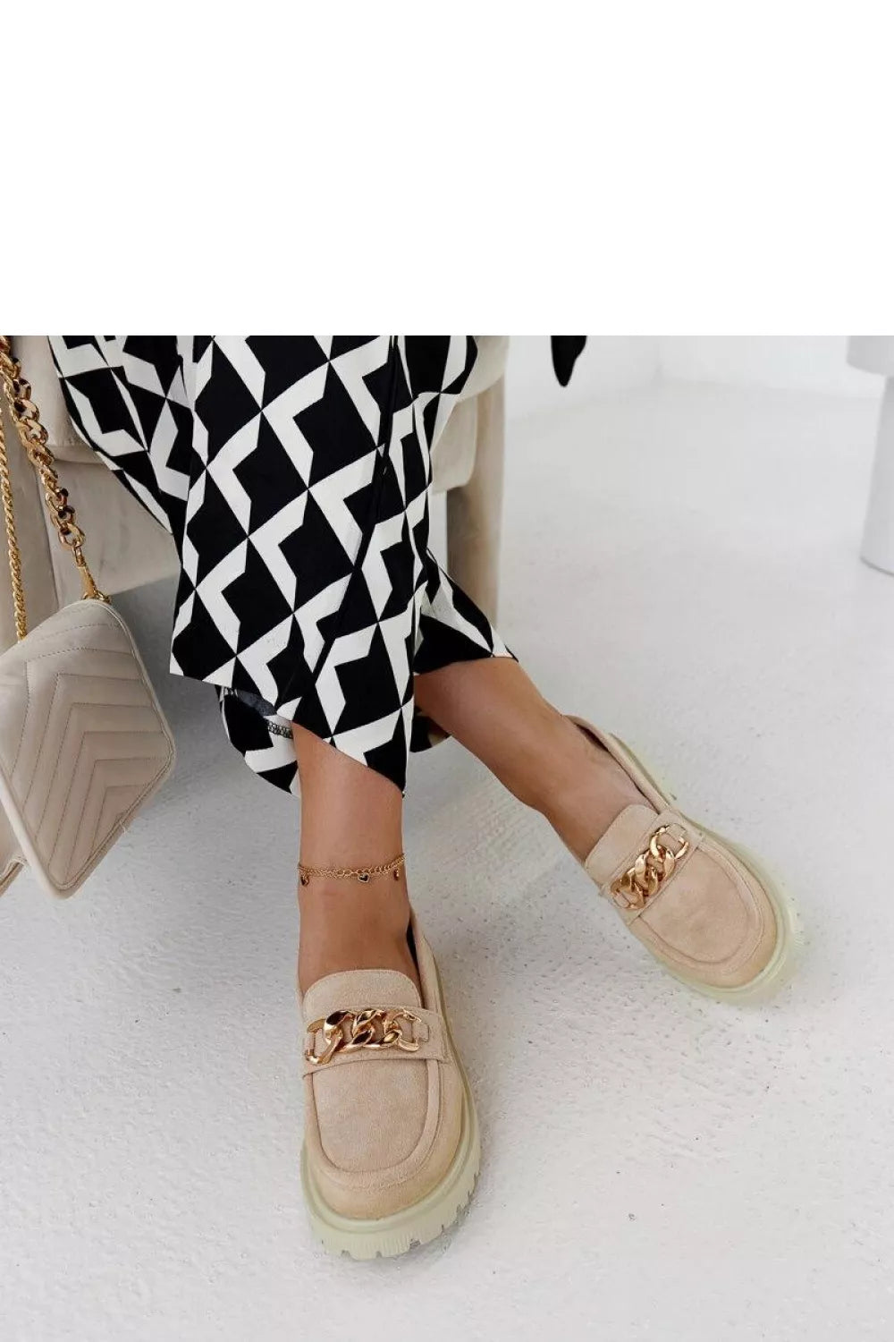 Pusbačiai, modelis 206477, Solea