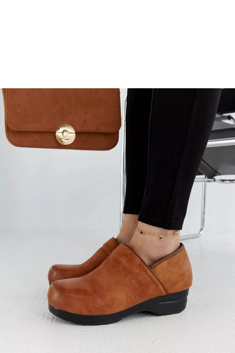 Pusbačiai, modelis 206479 Solea