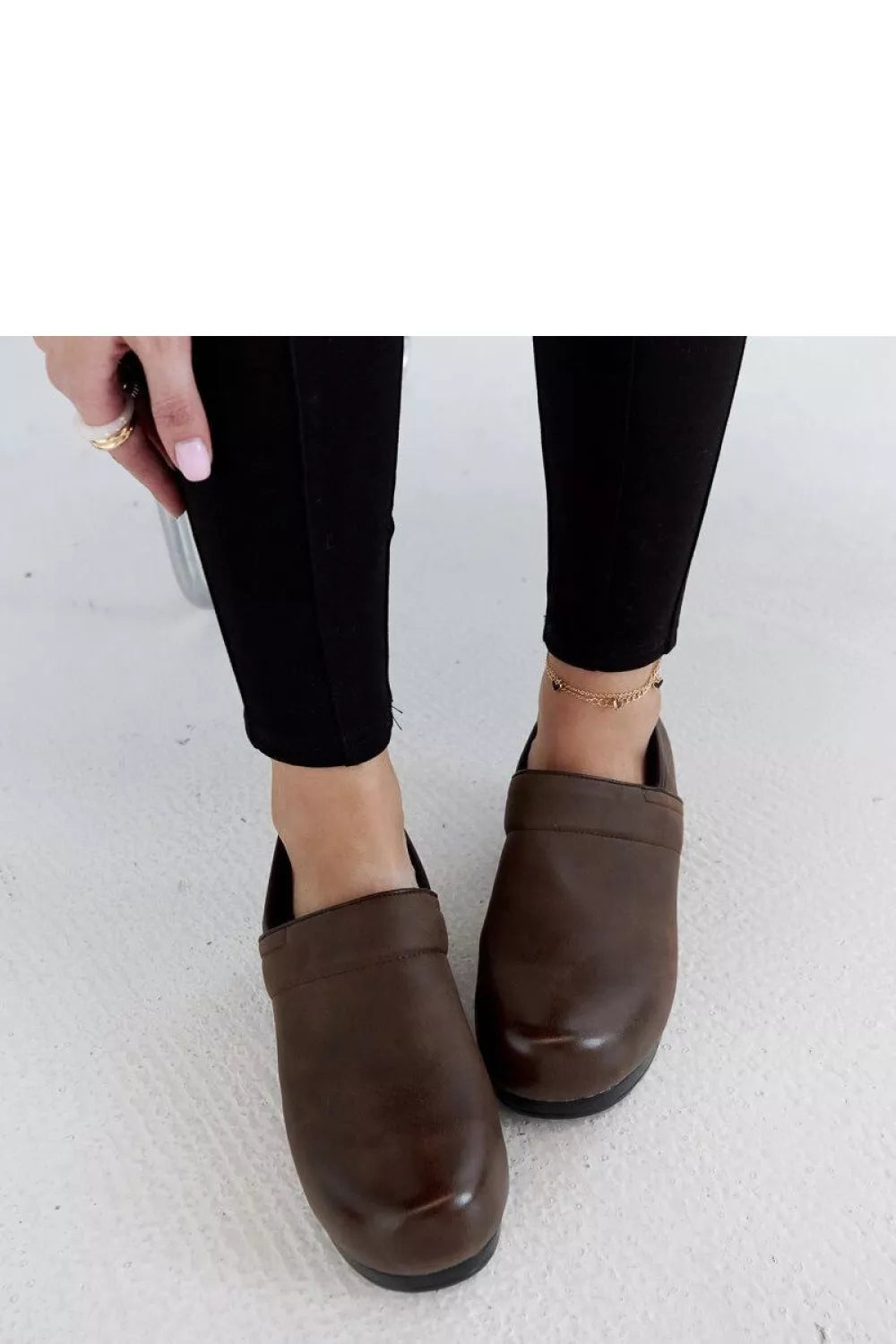 Pusbačiai, modelis 206481 Solea