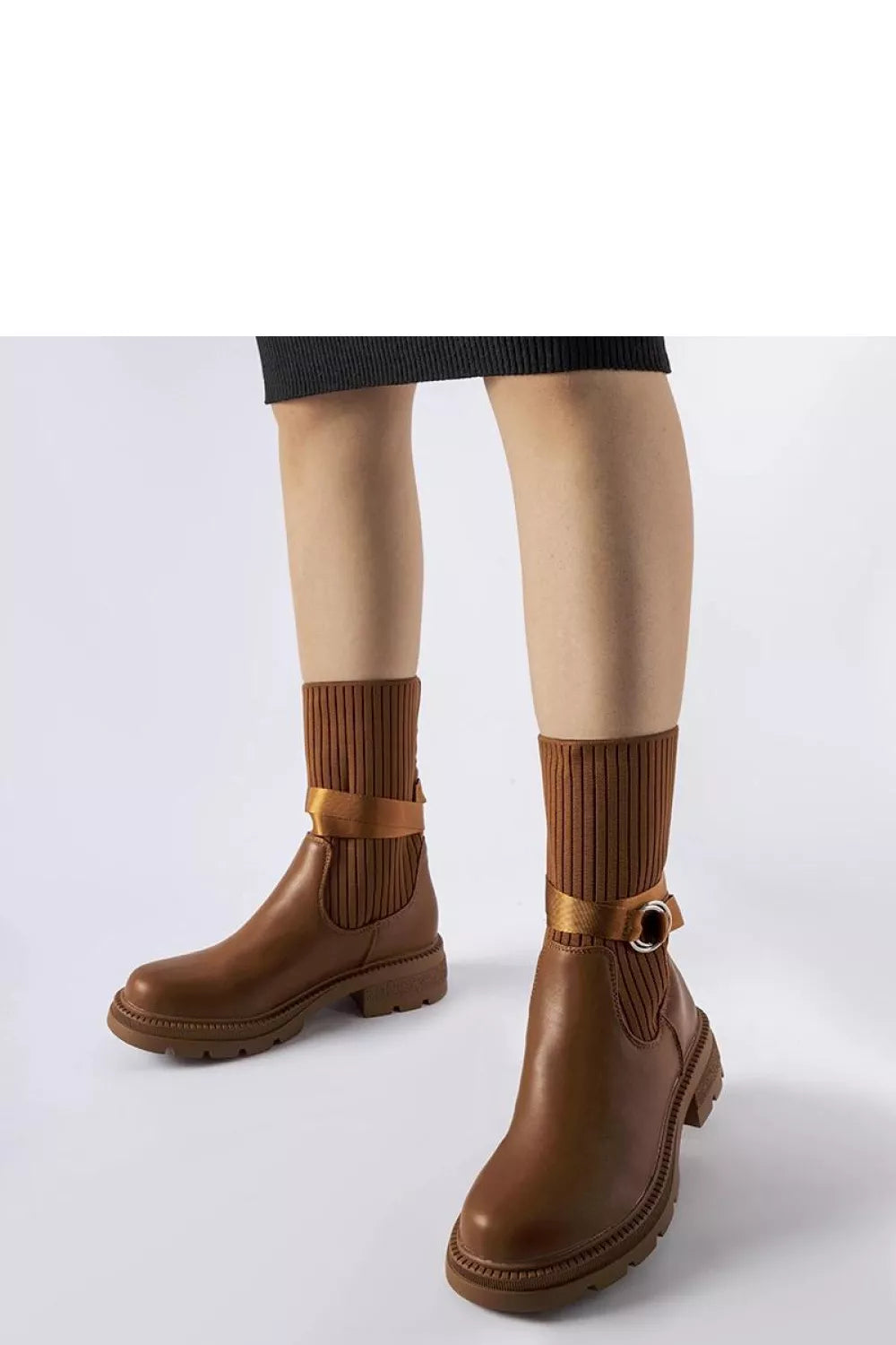 Aulinukai su kulnais, modelis 206486 Solea