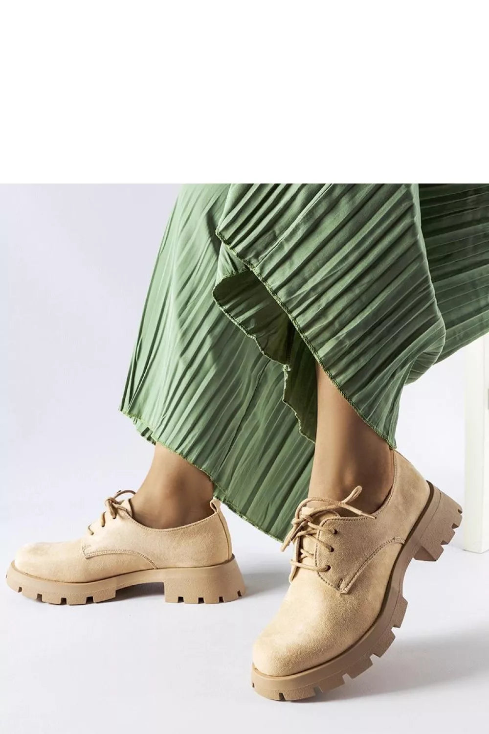 Pusbačiai, modelis 206570 Solea